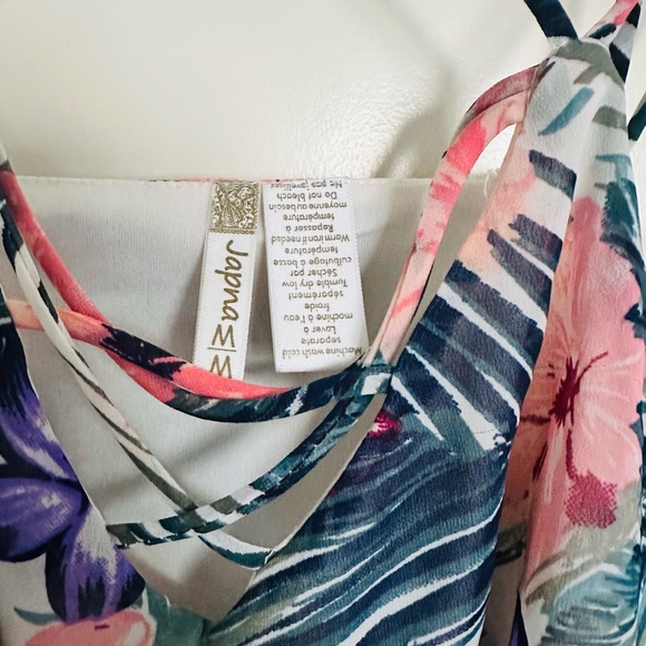 Camisole - Picture 2 of 3